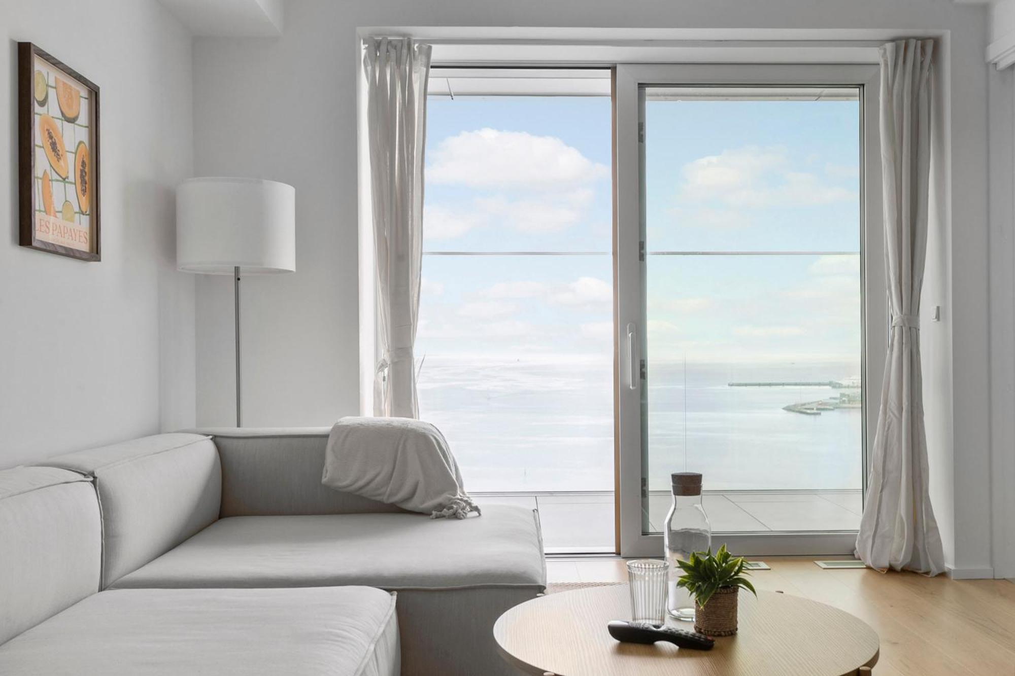Ferienwohnung Endless Ocean Views With Private Balcony Århus Exterior foto